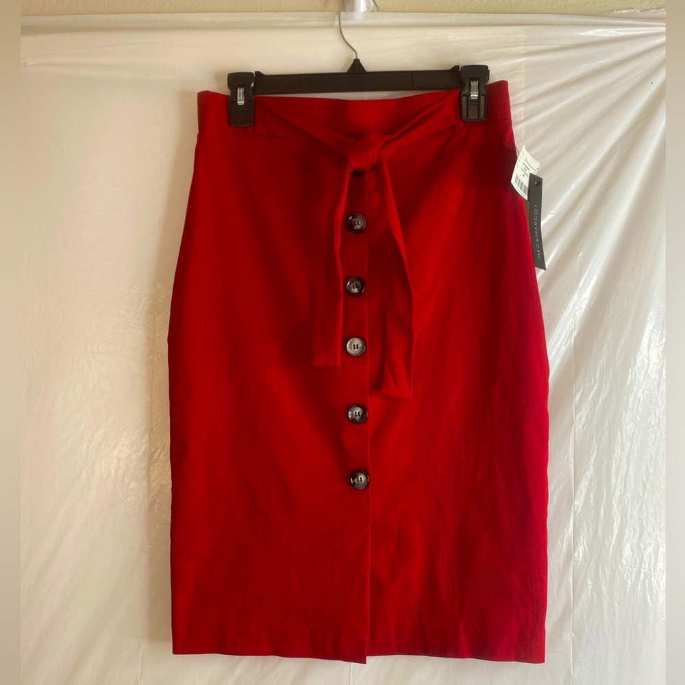Meg and Margot Women’s Vintage Red/ M/Belted Button Down with Black buttons NWT